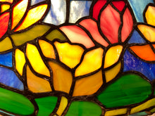 Load image into Gallery viewer, 20" Waterlilies Tiffany Reproduction Lamp